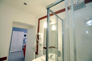 A bathroom at Rome Together Guest House