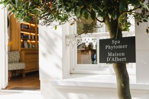 Fotografie z fotogalerie ubytování Le Castel Cabourg hôtel & SPA- Restaurant La Calypso v destinaci Cabourg