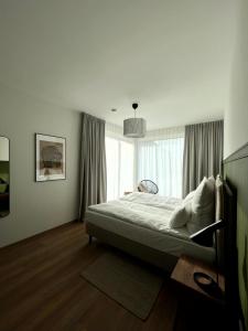 Krevet ili kreveti u jedinici u okviru objekta MOKA Living eWald - 2Zi Apartment-FeWo, E-Charger, Barrierearm, Boxspring, TV