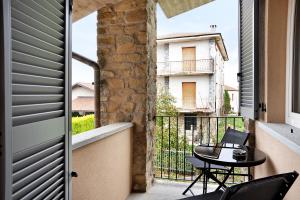 A balcony or terrace at Nigella Langhe Home