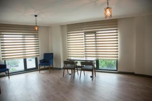 Posezení v ubytování Ceneviz Suit Hotel