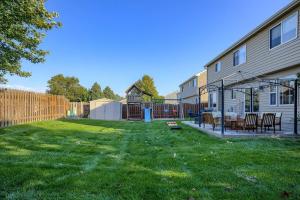 Foto dalla galleria di Cozy Winter Retreat with Modern Minimalist Charm a Omaha