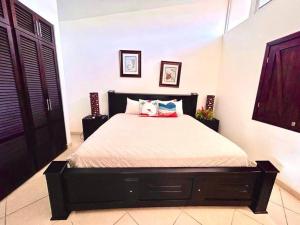 Llit o llits en una habitació de Cabo Velas 19 Jungle Paradise