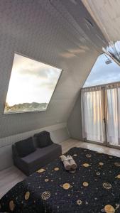 Posezení v ubytování Glamping Reserva del Roble