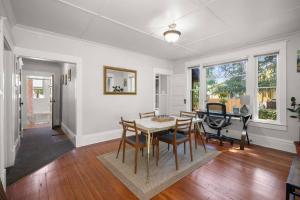 Fotografie z fotogalerie ubytování 2BR 1BA Small Town Feel Pets Allowed v destinaci Spokane