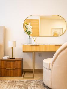 Posezení v ubytování Comfy and stylish Studio in Regina Towers - JVC