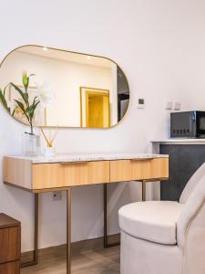 Posezení v ubytování Comfy and stylish Studio in Regina Towers - JVC