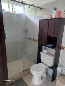 Ванная комната в Finca La Primavera, Bajo Tablazo