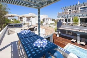 Balkon atau teras di Costa d'Oiro Ambiance Village