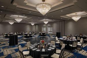 Εστιατόριο ή άλλο μέρος για φαγητό στο Sheraton Edison