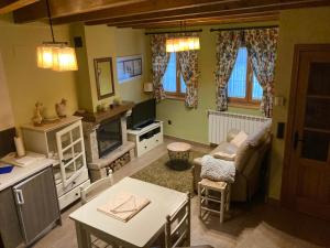 Postel nebo postele na pokoji v ubytování Aguamarina SPA Azagalla Rural