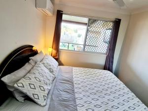 Postel nebo postele na pokoji v ubytování 3-Bedroom House in Central Hervey Bay
