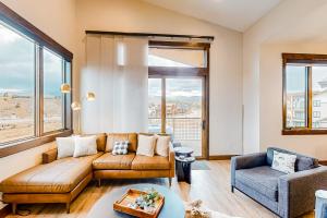 Zdjęcie z galerii obiektu Springview Lane #C304 w mieście Fraser