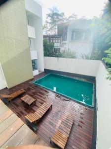 Kolam renang di atau dekat dengan Hotel Kandyan View ''Free pickup from Kandy city''