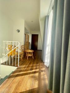 Galeriebild der Unterkunft Boom Casa Homestay in Hue