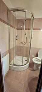 Koupelna v ubytování Hotel Bran Stoker