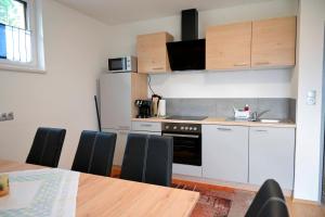 Kuchyň nebo kuchyňský kout v ubytování Ferienwohnung Schaffer