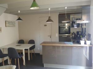 Kuchyň nebo kuchyňský kout v ubytování Maison à Quiberon + 1 fotografie