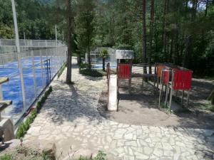 Fotografie z fotogalerie ubytování Camping L'Espelt v destinaci La Pobla de Lillet