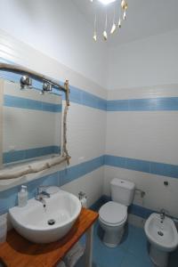 Koupelna v ubytování Villa Sciammaca
