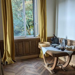 Villa Eliane - parking privé的休息区