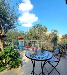 Balkón nebo terasa v ubytování La casetta degli ulivi