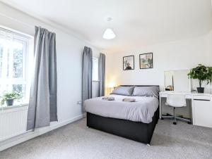 Postel nebo postele na pokoji v ubytování Guest Rooms Near City Centre & Anfield Free Parki