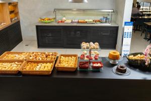 Comida no hotel ou em algum lugar perto