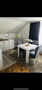 Fotografia z galérie ubytovania Matejevic Apartments v destinácii Niš + 9 fotografií