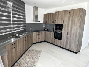 Η κουζίνα ή μικρή κουζίνα στο Modern & Cosy Apartment in Marsaxlokk