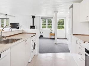 Billede fra billedgalleriet på 6 person holiday home in Fårvang i Fårvang + 12 billeder