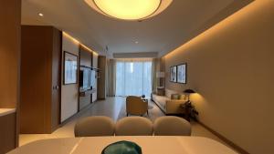 Fotografie z fotogalerie ubytování Primestay - Address Residences Opera T1 3BR in Downtown Dubai v Dubaji