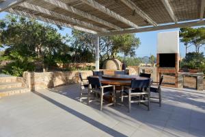 Balkón nebo terasa v ubytování Villa Can Joan I - Fantastic Sunset Views and Family Friendly -