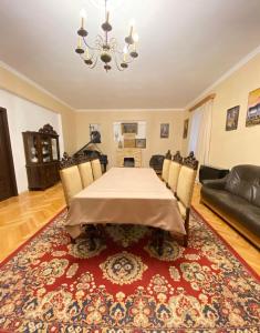Χώρος καθιστικού στο სასტუმრო ამელი/Hotel Ameli