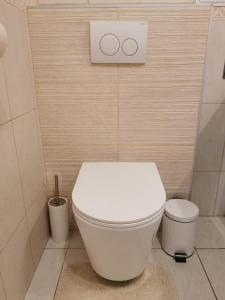 Kúpeľňa v ubytovaní Panoráma Gold Wellness Apartman