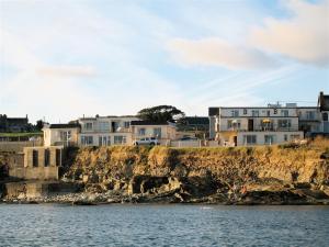 vista sulle case dall'acqua di O'Neill's Bed&Breakfast a Ballyheige