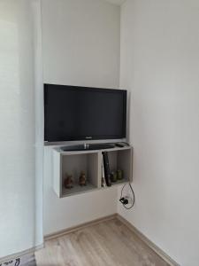 TV a/nebo společenská místnost v ubytování Waldbergperle Ernsbach
