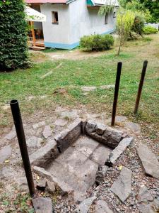 Κήπος έξω από το Chata v Jedovnicích u rybníka Olšovec