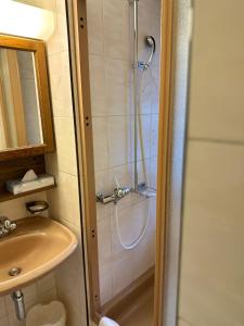 Koupelna v ubytování Hotel Astoria