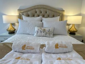 Postel nebo postele na pokoji v ubytování Hotel-Apartment INKASABIOS