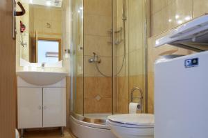 Kúpeľňa v ubytovaní Sea view Apartment for 2-4 people - family + 14 fotografií