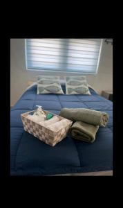 Ein Bett oder Betten in einem Zimmer der Unterkunft Boater House PR