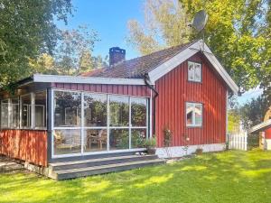 Gallery image of Holiday home TJÖRN II in Krommeröd