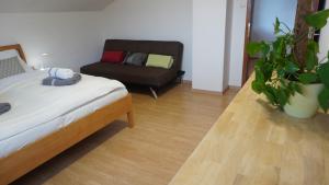 Komplette Wohnung Nähe Autobahn - Apartment 1客房内的一张或多张床位