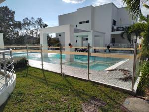 Swimmingpoolen hos eller tæt på Condominio Ibiza Reservado 103