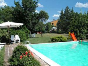 Басейн в или близо до Ferienhaus mit Pool bis 20 Personen Casa vacanze con piscina fino a 20 persone