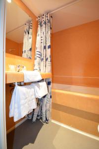 Gallery image of Hotel Lux in Grenoble