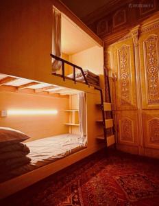 Good Morning International Chain Hostel Of Kashgar City客房内的一张或多张床位