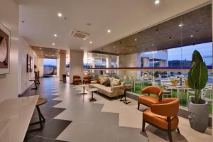 Χώρος καθιστικού στο Click Hotel Pithampur
