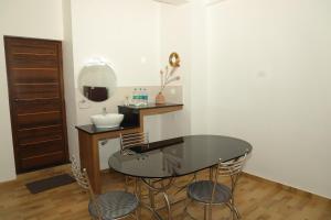 Dapur atau dapur kecil di Viceroy Inn Homestay